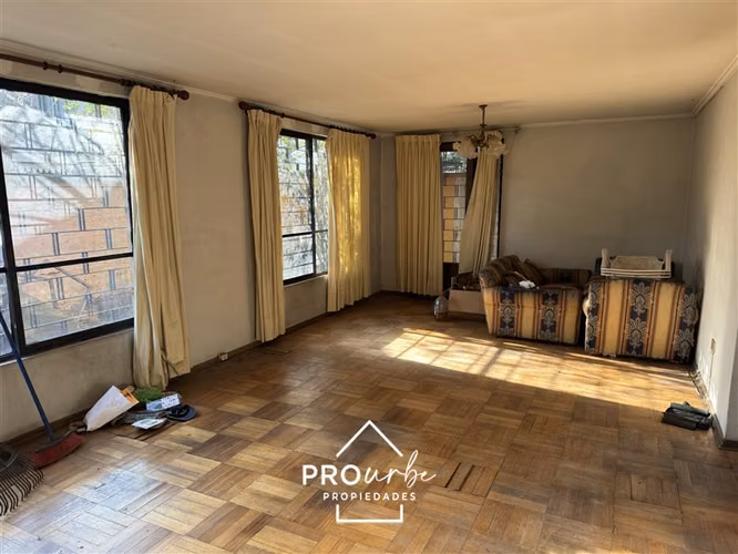 Para remodelar 4 D 2B + studio a cuadras de Plaza Egaña - Imagen 2
