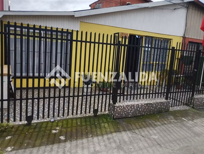 Casa 2 Dormitorios con Patio Excelente Conectividad Coronel - Imagen 2