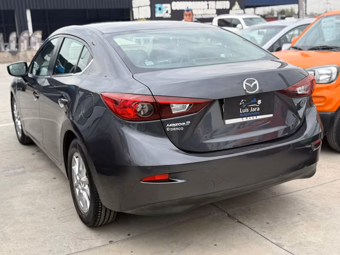 MAZDA NEW 3 - Imagen 5