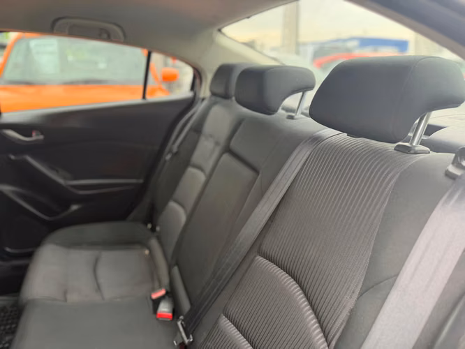 MAZDA NEW 3 - Imagen 12