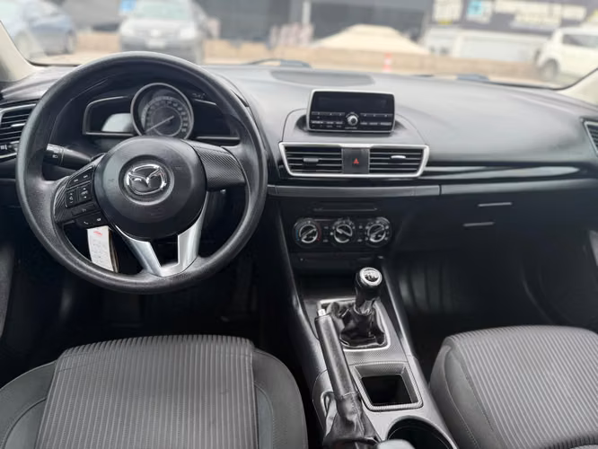 MAZDA NEW 3 - Imagen 8
