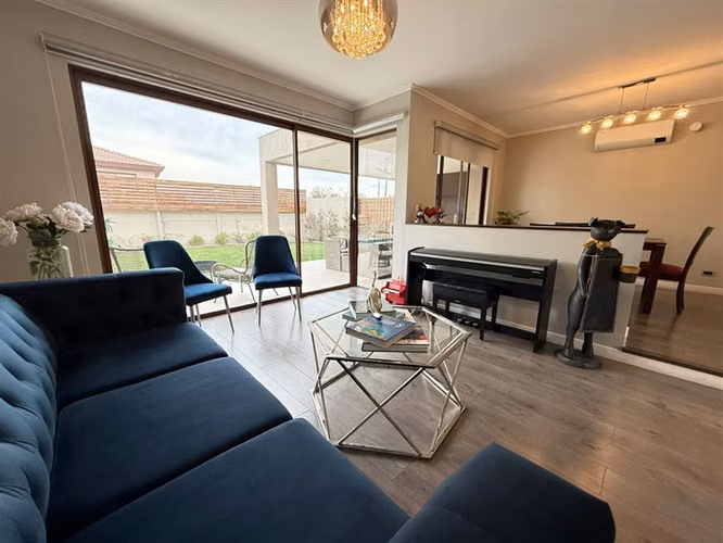 Arriendo Casa en Condominio 3D 3B en Chicureo - Imagen 12