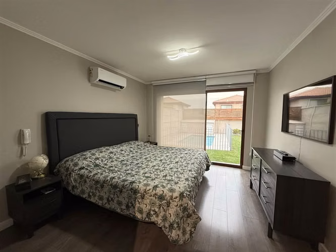 Arriendo Casa en Condominio 3D 3B en Chicureo - Imagen 2