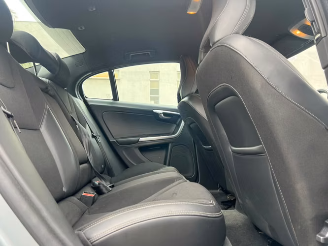 Volvo S60 T4 COMFORT 2016 - Imagen 10