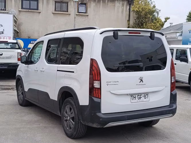 PEUGEOT RIFTER 2024 - Imagen 10