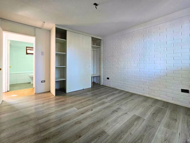 Amplia casa con gran terreno (184528) - Imagen 15
