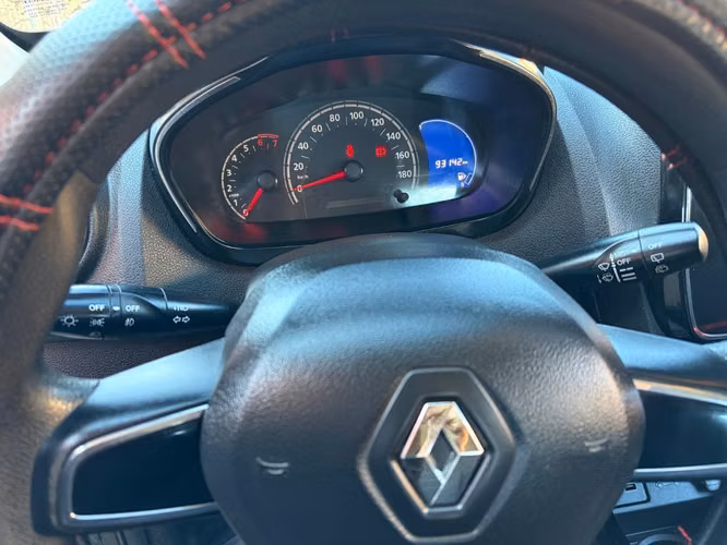 VENDO RENAULT KWID INTENS