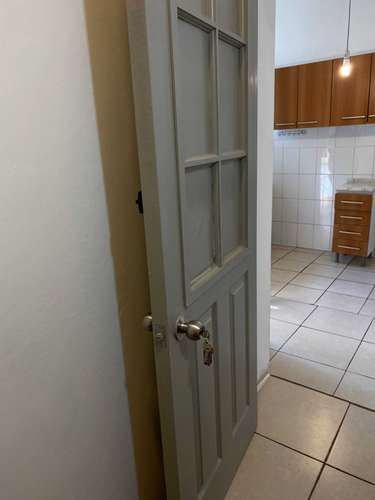 Cerro Baron bajo casa arriendo primer piso C2K (184529)