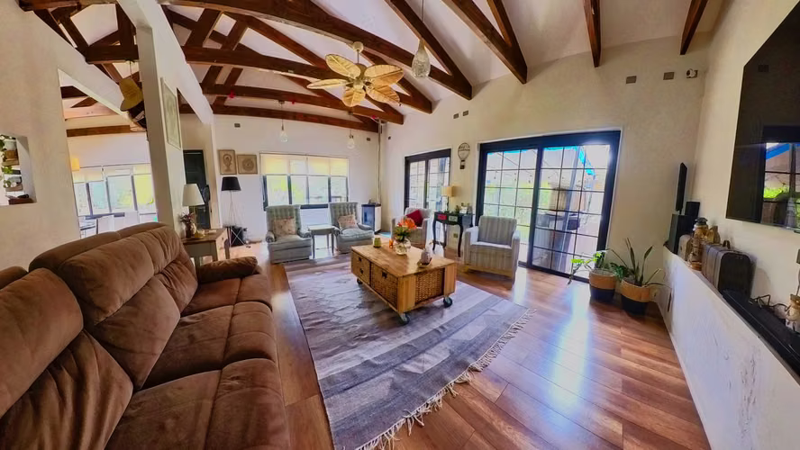 Casa Amplia con Un gran terreno. (184475) - Imagen 3