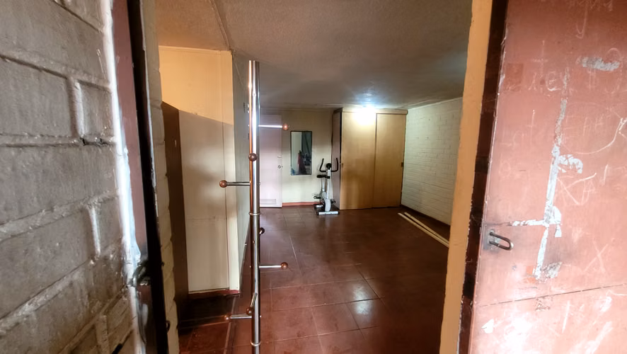 Oportunidad Comercial casa de 100 m2 más  Galpón 135 m2 - Imagen 6