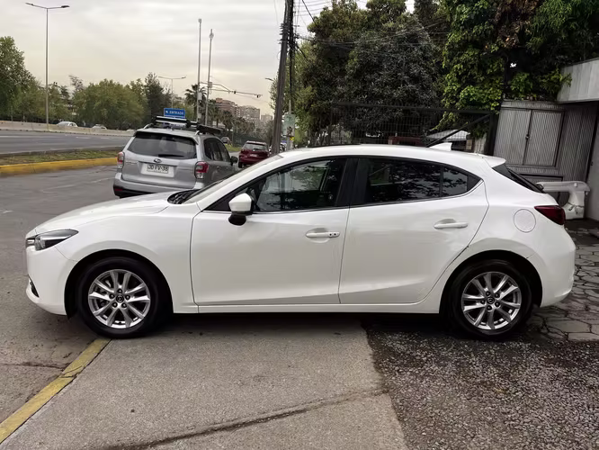 Mazda 3 2.0 V SPORT 4X2 HB SUNROOF 6AT 5P.