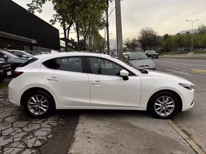 Mazda 3 2.0 V SPORT 4X2 HB SUNROOF 6AT 5P.
