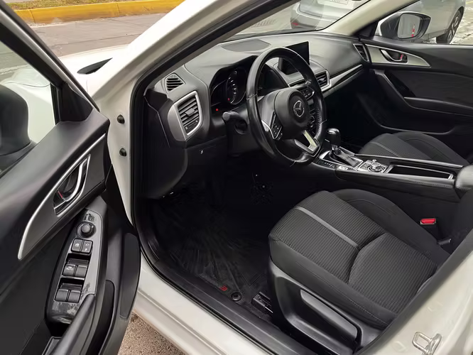 Mazda 3 2.0 V SPORT 4X2 HB SUNROOF 6AT 5P.