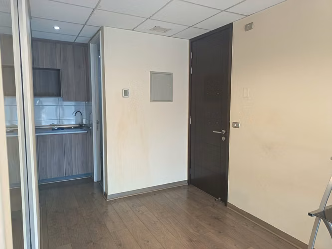 Arriendo Oficina 3P 2B estacionamiento y bodega Metro San Alberto Hurtado.