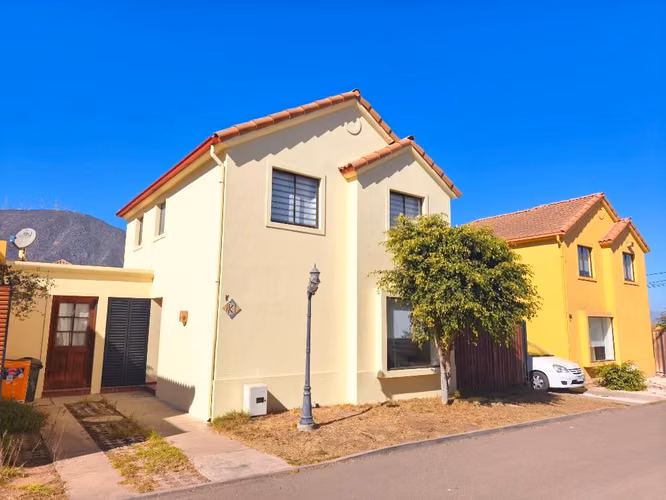 Se Vende Casa en San Joaquín, La Serena. - Imagen 4