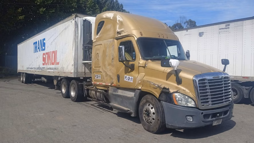 TRACTO CAMION CASCADIA 2016
