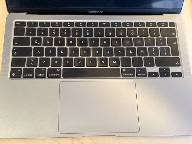MacBook Air M1 256gb Space Gray en buen estado - Imagen 3