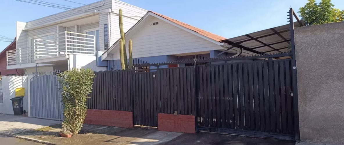 CASA EN MAIPU CON EXCELENTE CONECTIVIDAD  - Imagen 2