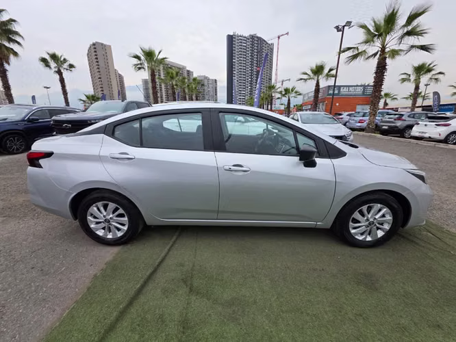 Nissan Versa 1.6 SENSE 4X2 MT 4P 2025 - Imagen 4