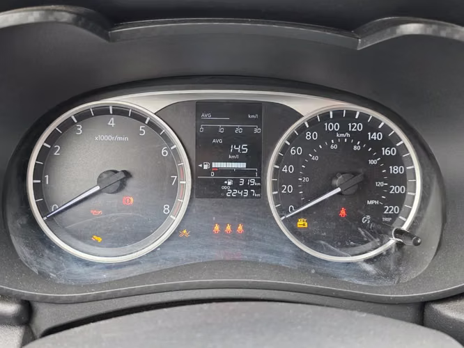 Nissan Versa 1.6 SENSE 4X2 MT 4P 2025 - Imagen 16