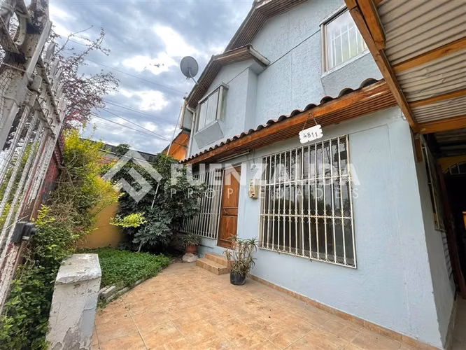 Casa en venta de 5 dorm. en Maipú