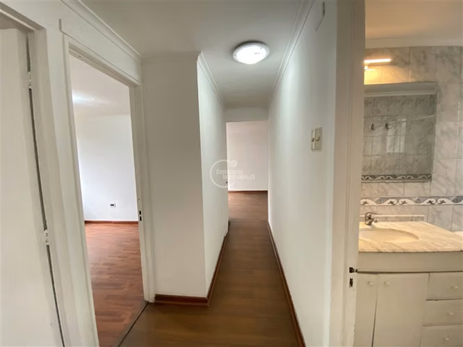 De 4 dorm. 2 baños en pasaje cerrado en Las Condes - Imagen 16