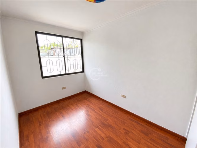 De 4 dorm. 2 baños en pasaje cerrado en Las Condes - Imagen 13