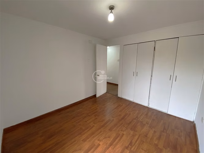 De 4 dorm. 2 baños en pasaje cerrado en Las Condes - Imagen 11