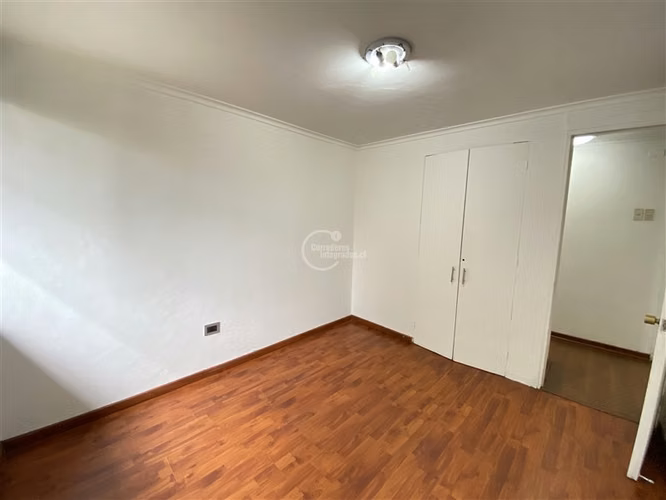 De 4 dorm. 2 baños en pasaje cerrado en Las Condes - Imagen 8