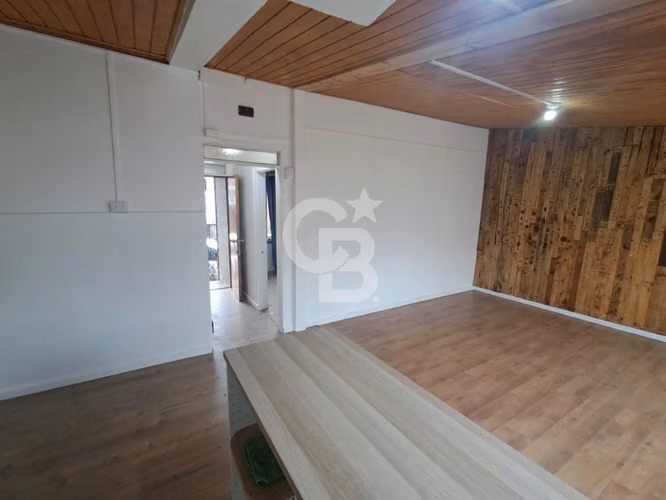 Acogedora vivienda remodelada - Imagen 2