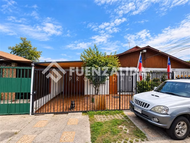 Casa en venta de 3 dorm. 2 Baños en Villa Los Heroes Maipú