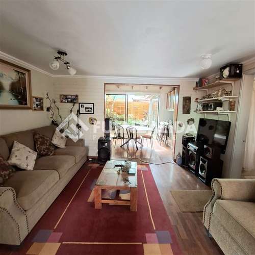Vende casa regularizada de 3 D- 1B- EST. Puente Alto