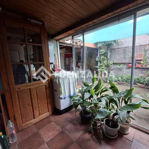 Vende casa regularizada de 3 D- 1B- EST. Puente Alto