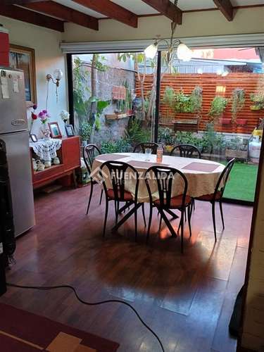 Vende casa regularizada de 3 D- 1B- EST. Puente Alto