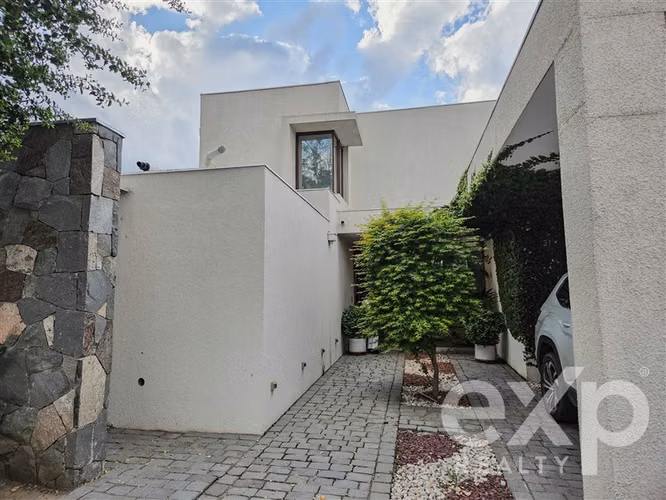 Casa en arriendo en Chamisero frente a Alianza Francesa