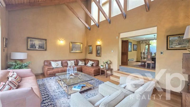 Casa en arriendo de 4 dorm. en Lo Barnechea - Imagen 8