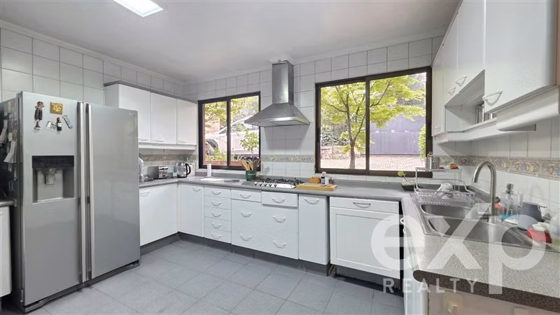 Casa en arriendo de 4 dorm. en Lo Barnechea - Imagen 18