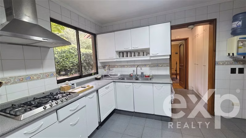 Casa en arriendo de 4 dorm. en Lo Barnechea - Imagen 17