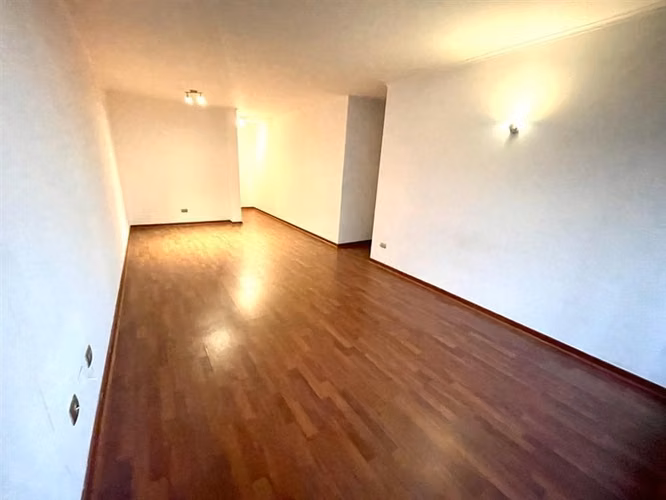 Departamento en arriendo de 2 dorm. en Las Condes