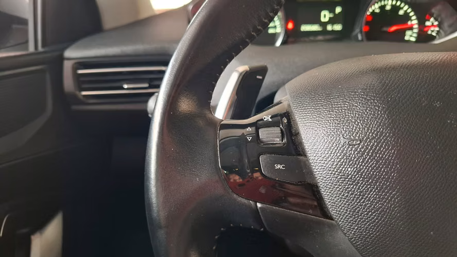 PEUGEOT 308 FELINE 1.5 T BLUE HDI AT 2019 - Imagen 19