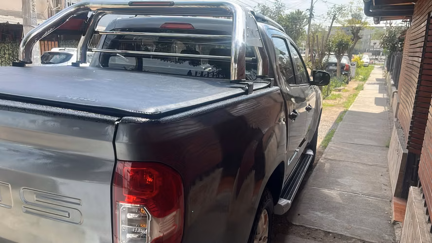 Camioneta Maxus doble cabina 4x2 - Imagen 4