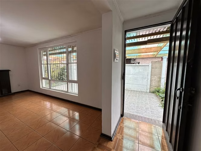 Casa en arriendo de 2 dorm. mas servicios en Macul - Imagen 18