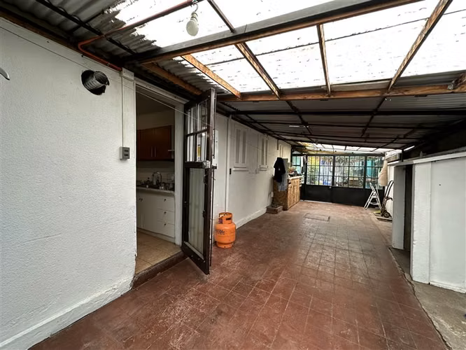 Casa en arriendo de 2 dorm. mas servicios en Macul - Imagen 26