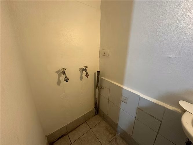 Casa en arriendo de 2 dorm. mas servicios en Macul - Imagen 9
