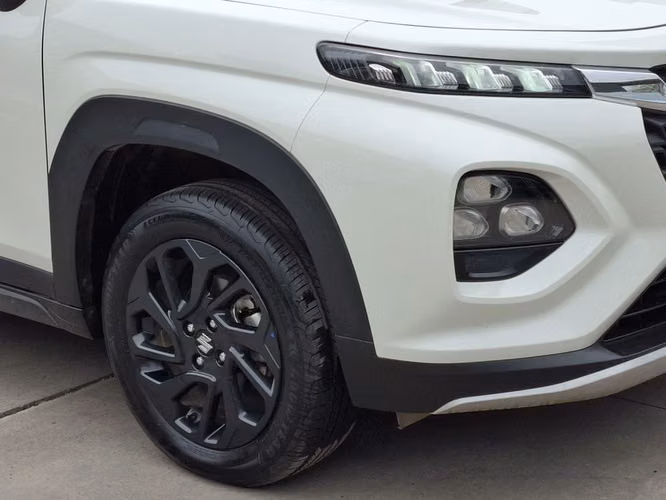 SUZUKI FRONX 2025 - Imagen 4