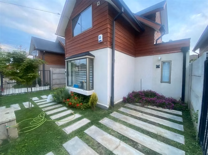 Casa en venta de 3 dorm. en Talca - Imagen 2