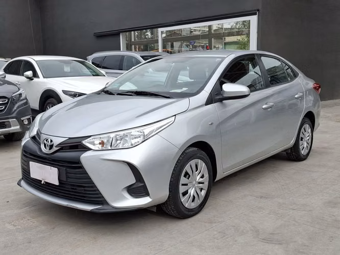 TOYOTA YARIS 2021