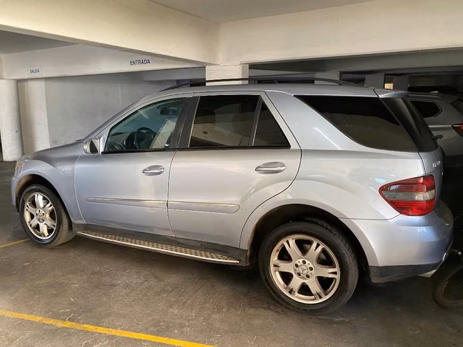 Mercedes Benz ML350