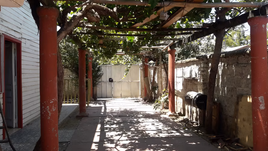 Arriendo casa 3 dormitorios cercana a metro Lo Vial - Imagen 2