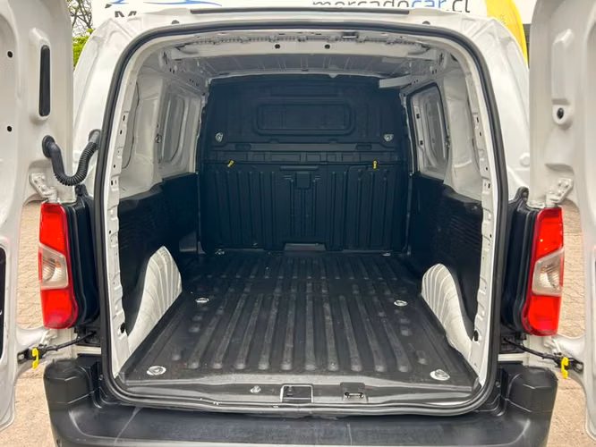 PEUGEOT PARTNER HDI 92 L1 1.6 - 2023 | 4633 - Imagen 20